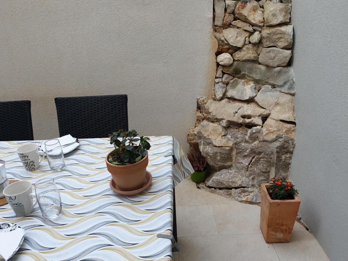 Castel Apartment Mali Losinj Luaran gambar